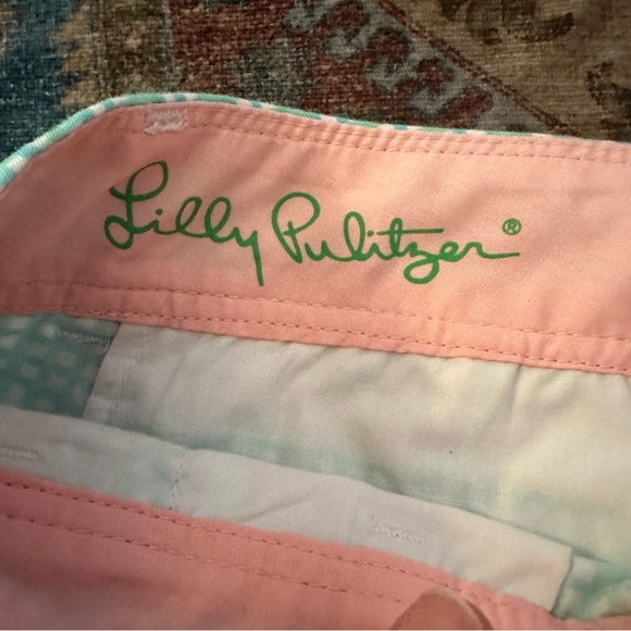 Lilly Pulitzer• Spring 2013 Green Blue and White Buttercup Short Size 2 - Picture 6 of 8
